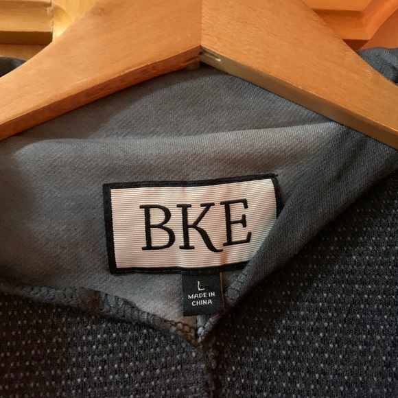 Buckle Side ZIp Jacket - Picture 3 of 14